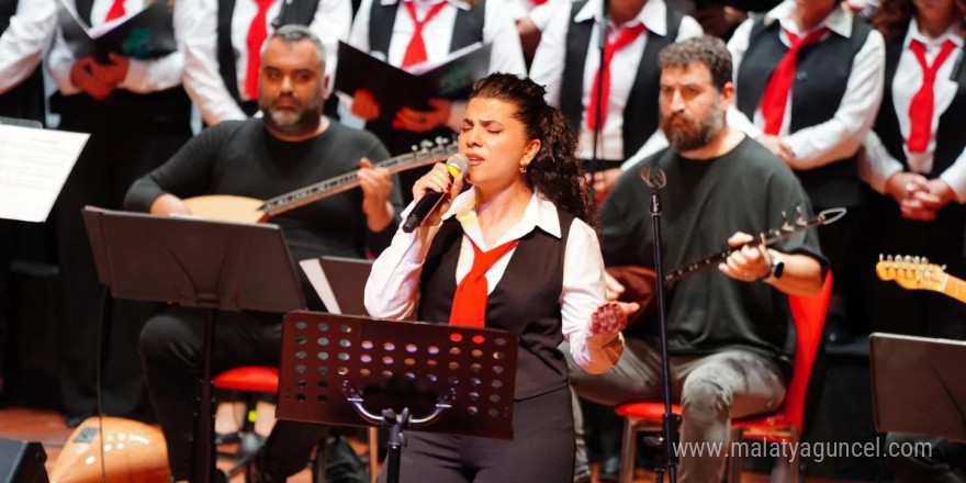 Erzincan Kardeşlik Korosu, ilk il dışı konserini İstanbul’da verdi