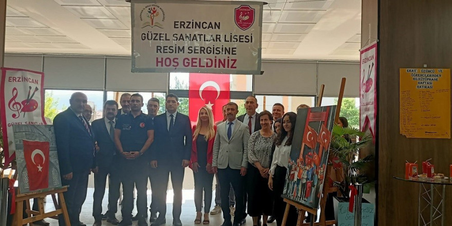 Erzincan’da 15 Temmuz resim ve kitap sergisi açıldı