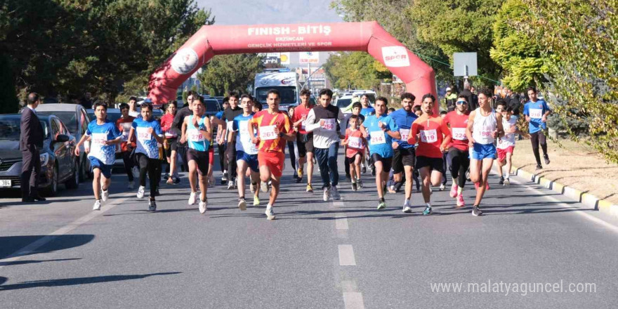 Erzincan’da Cumhuriyet Koşusu yapıldı