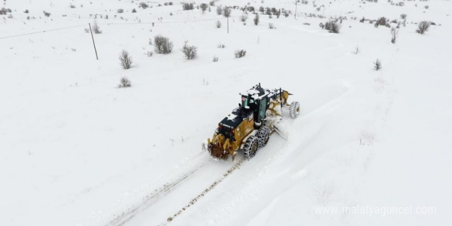 Erzincan’da kardan 37 köy yolu ulaşıma kapandı