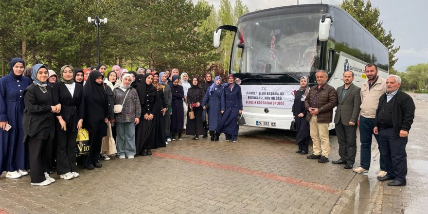 Erzincan’da okuyan üniversite öğrencilerine Bayburt tanıtıldı