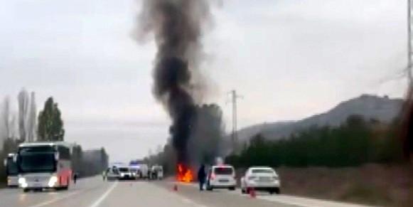 Erzincan’da trafik kazası: 5 ölü