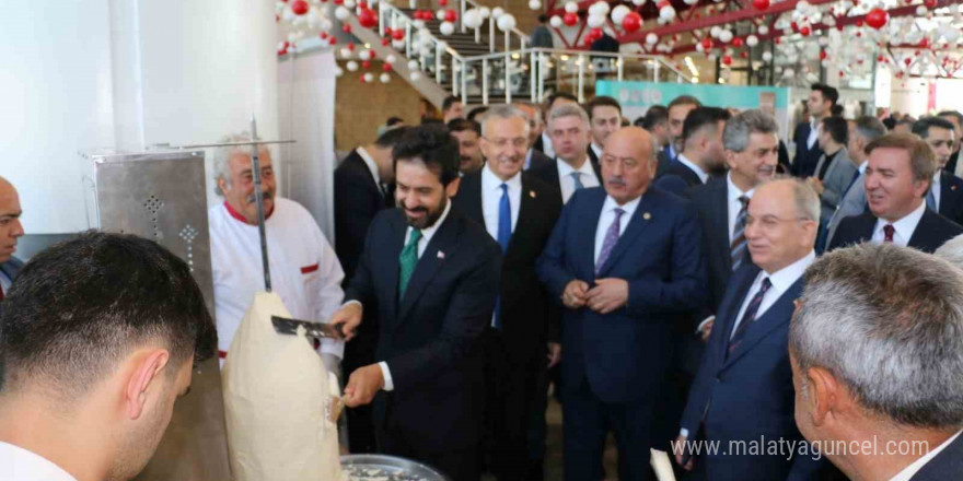 Erzincan’da Tulum Peyniri Dönerine yoğun ilgi