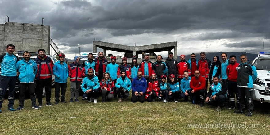 Erzincan’da UMKE bölge tatbikatı gerçekleştirildi