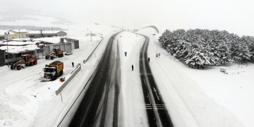 Erzincan’ın yüksek kesimlerinde kar yağışı etkisini artırdı