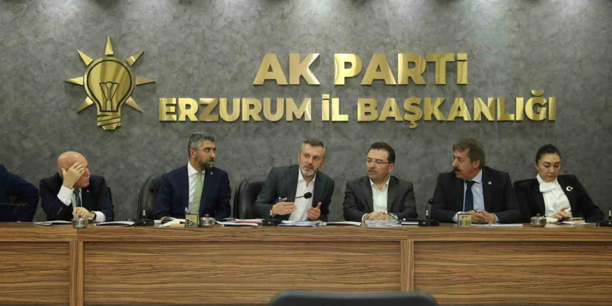 Erzurum AK Parti’de seçim zirvesi