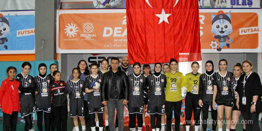 Erzurum ASH Spor Kulübü’nün hentbol galibiyeti