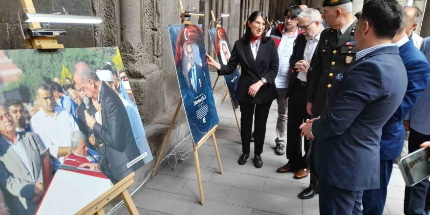 Erzurum’da 15 Temmuz fotoğrafları sergilendi