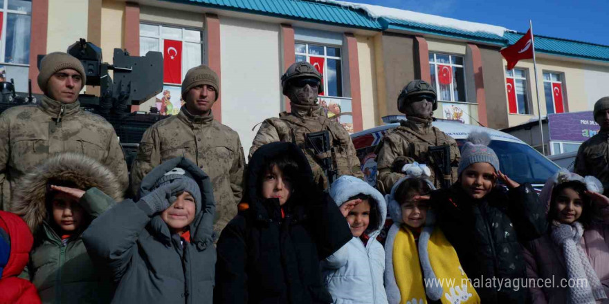 Erzurum’da alışılmışın dışında yerli malı kutlaması