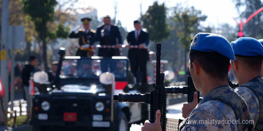 Erzurum’da Cumhuriyet Bayramı coşkusu