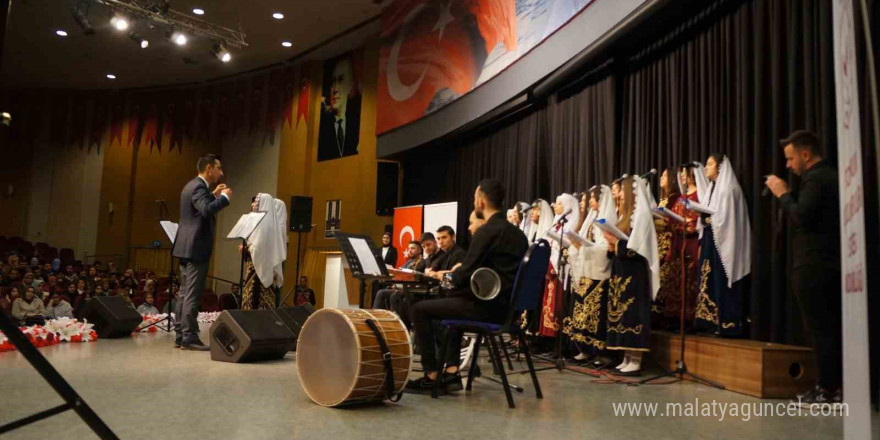 Erzurum’da devlet korumasındaki çocuklar konser verip sergi açtı