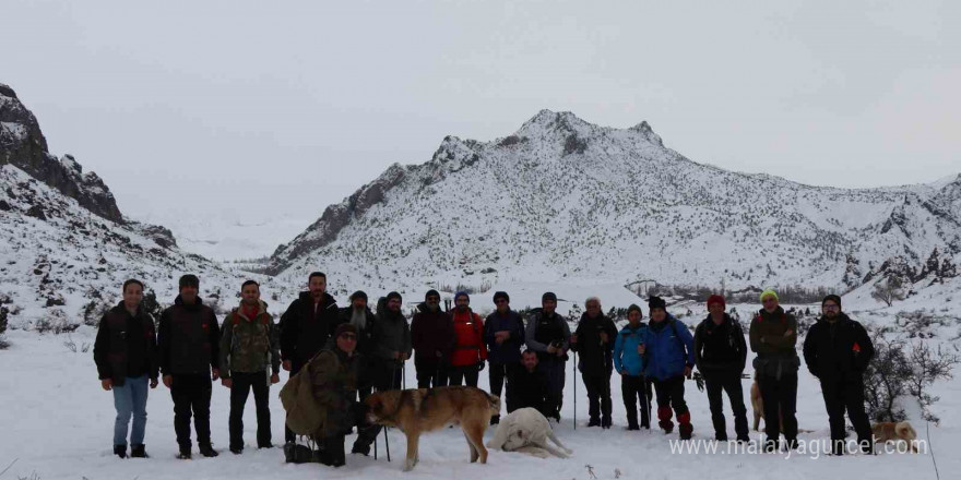 Erzurum’da doğaseverler yaban hayatını unutmadılar