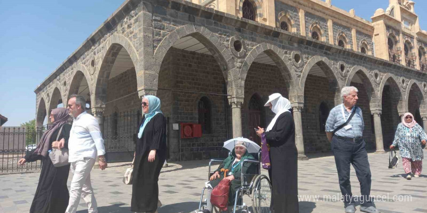 Erzurum’un asırlık ninesi son yolculuğuna uğurlandı