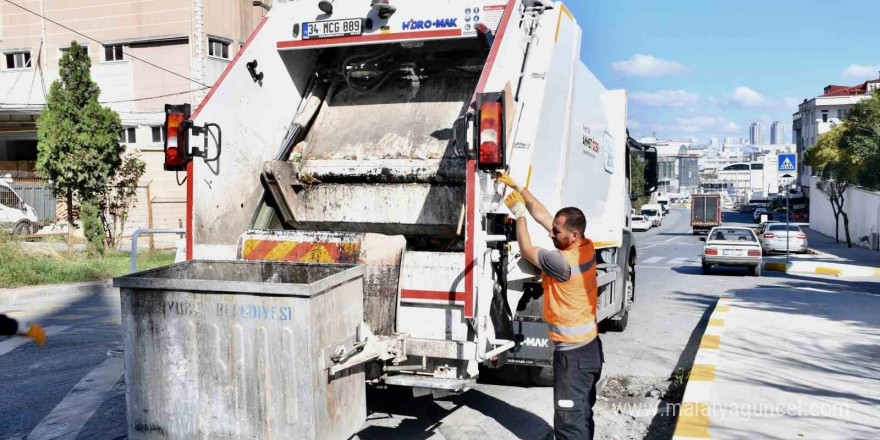 Esenyurt Belediyesi temizlik filosuna 114 yeni araç ekledi