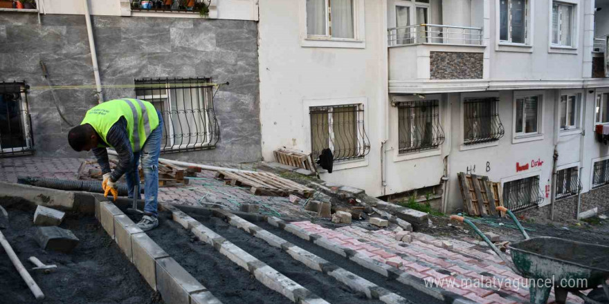 Esenyurt Belediyesinden bir rekor daha:2 ayda 34 bin metrekare parke yol