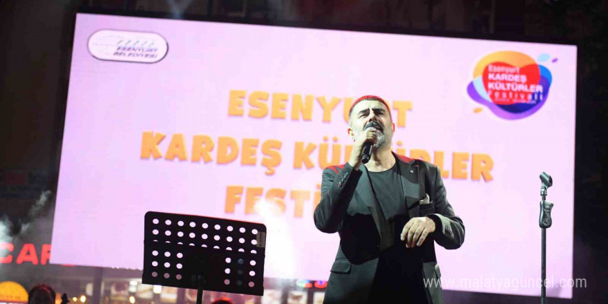 Esenyurt Kardeş Kültürler Festivali’nde İç Anadolu türküleri seslendirildi