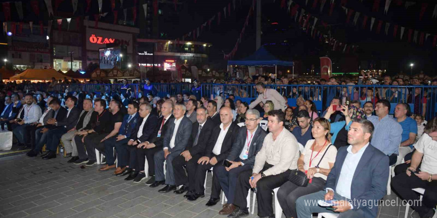 Esenyurt Kardeş Kültürler Festivali’nde İç Anadolu türküleri seslendirildi