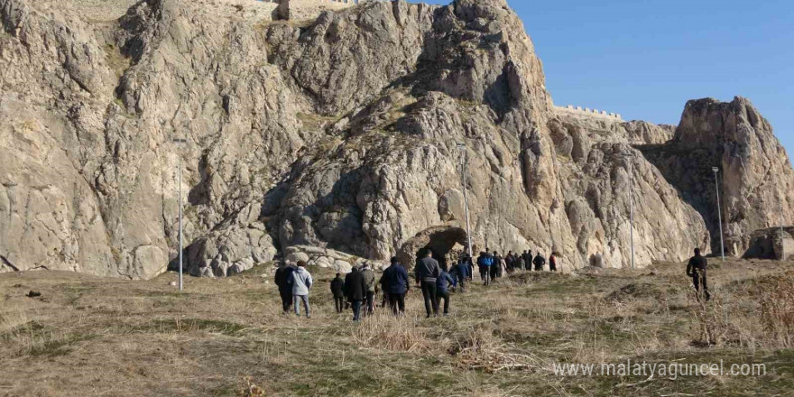 Eski Van Şehri’nde geçmişin izlerine yolculuk