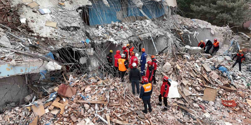 Eskişehir’de 6,5 büyüklüğünde deprem için gerçeği aratmayan tatbikat