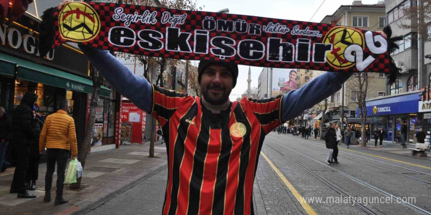 Eskişehirspor’un kritik maçını izlemek için İzmir’den geldi