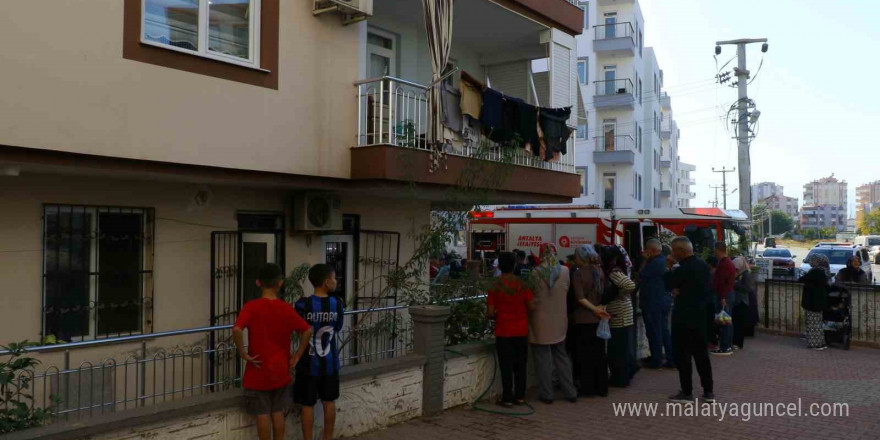 Eve döndüklerinde gördüklerine inanamadı, genç kız gözyaşlarını tutamadı