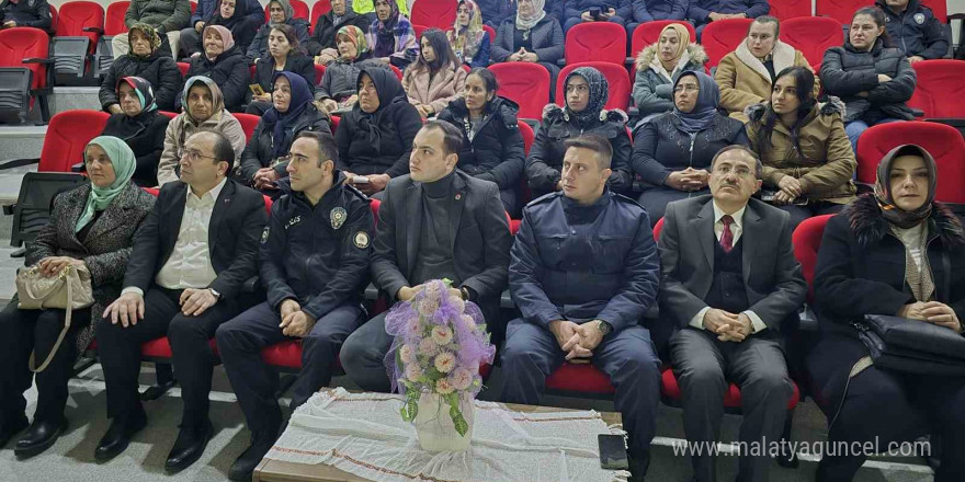 Evren’de ’En İyi Narkotik Polisi Anne’ semineri