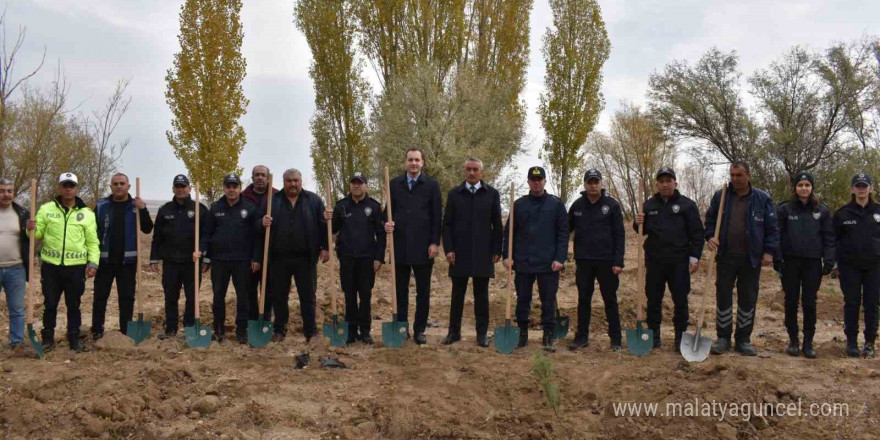 Evren’de Milli Ağaçlandırma Günü dolayısıyla fidan dikildi