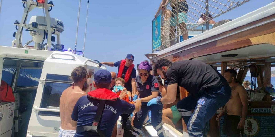 Fethiye’de gezi teknesinde yaralanan vatandaş tahliye edildi