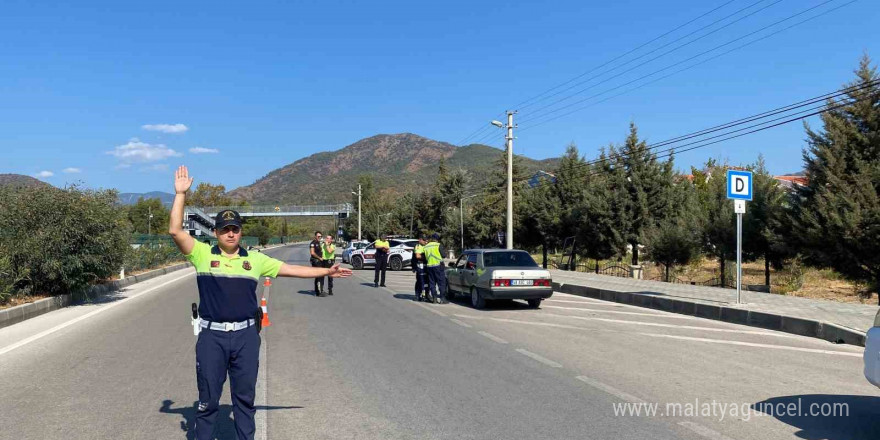 Fethiye’de polis ve jandarmadan ortak denetim