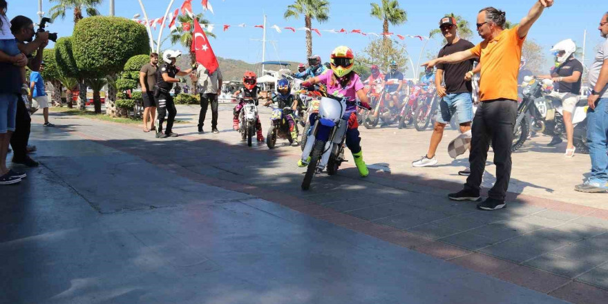 Fethiye’de Süper Enduro Şampiyonası, magazin startıyla başladı