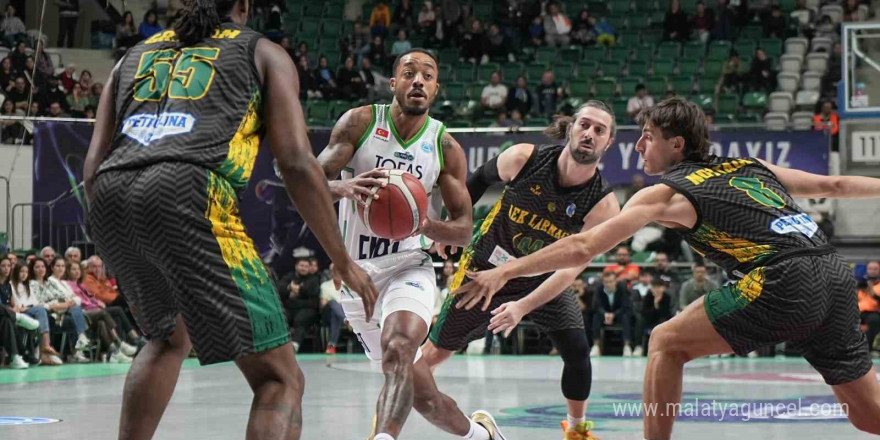 FIBA Europe Cup: Tofaş: 93 - Petrolina AEK: 61