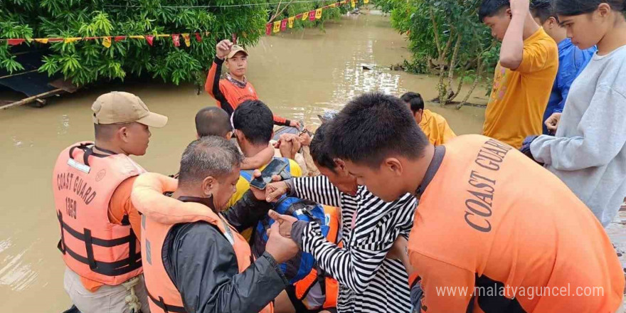 Filipinler’de Trami Tropik Fırtınası’nda 14 kişi hayatını kaybetti