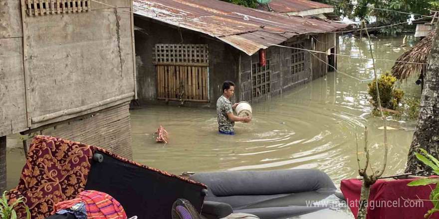 Filipinler’i vuran tropik fırtınada can kaybı 145’e yükseldi