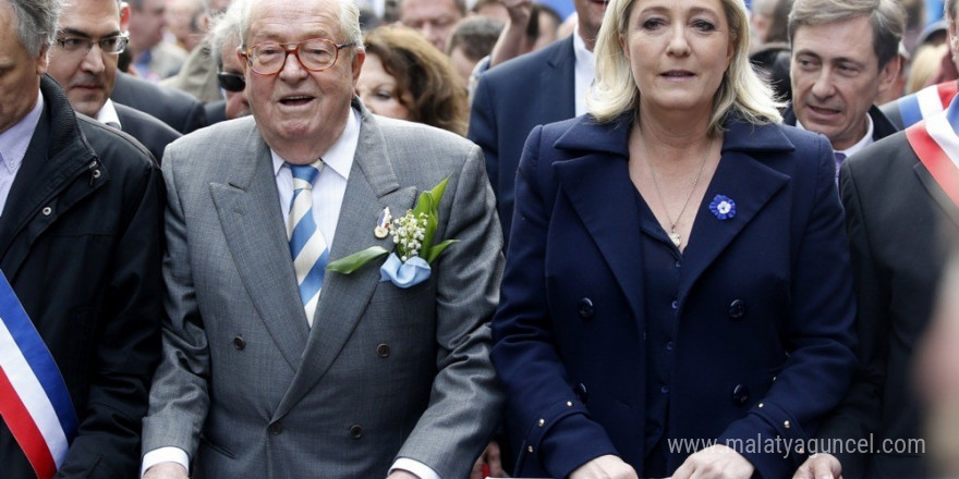 Fransa’nın eski aşırı sağ lideri Jean-Marie Le Pen 96 yaşında hayatını kaybetti