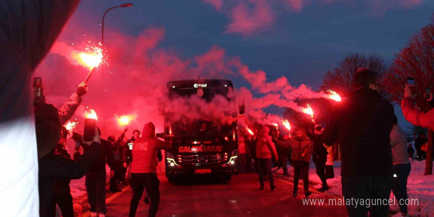 Galatasaray’a, Sivas’ta coşkulu karşılama