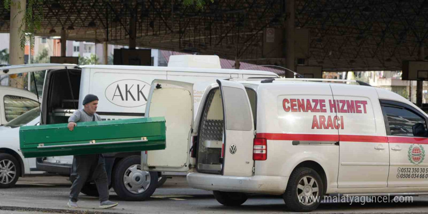 Garsonluk ve ambulans şoförlüğünden uluslararası gassallığa