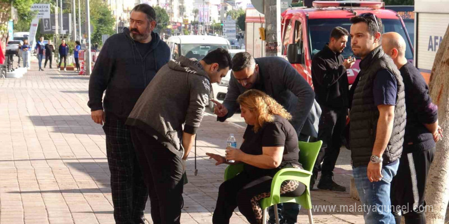 Gaz sıkışması bomba gibi patladı, 2 belediye çalışanı yaralandı