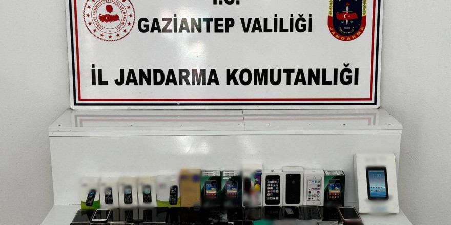 Gaziantep 1 milyon TL değerinde kaçak telefon ele geçirildi