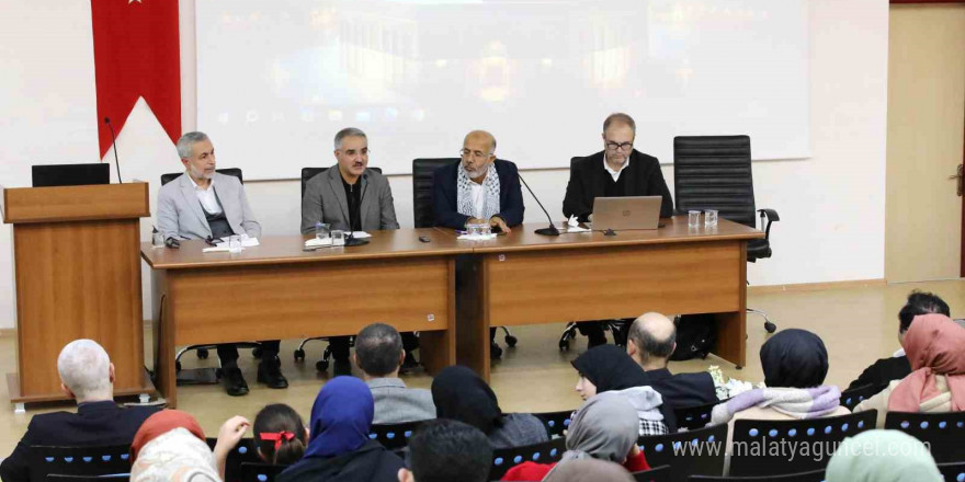 Gaziantep Üniversitesi’nde ‘İslam Hayattır’ paneli düzendi