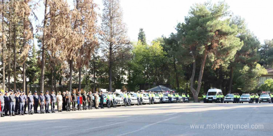 Gaziantep’te otoyol jandarması 22 araçla göreve başladı