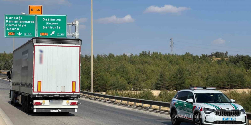 Gaziantep’te otoyol jandarması 22 araçla göreve başladı