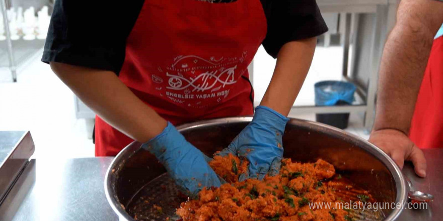 Gaziantep’teki engelliler, aşçılığa ilk adımı Gastronomi Atölyesi’nde atıyor