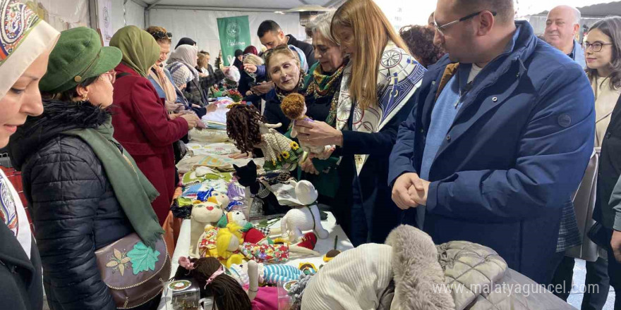 Gaziosmanpaşa Belediyesi El Emeği Çarşısı açıldı