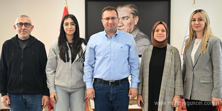 Gaziosmanpaşa Gençlik Merkezi öğrencisi Belinay, İngiltere’deki bir kolejden tam burs kazandı