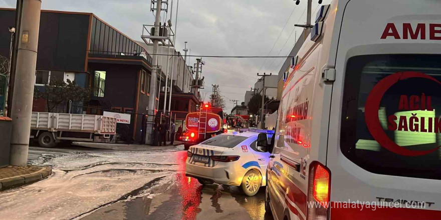 Gebze’de plastik malzeme imalathanede yangın