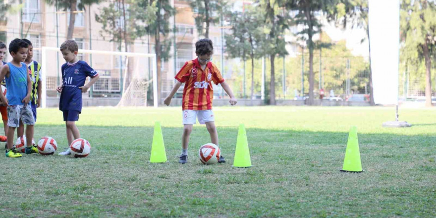 Geleceğin sporcuları Aydın Büyükşehir Belediyesi’nin yaz kurslarında yetişiyor