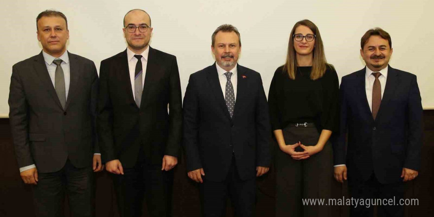 Geleceğin Teknikerleri Paneli Manisa Celal Bayar Üniversitesinde gerçekleşti