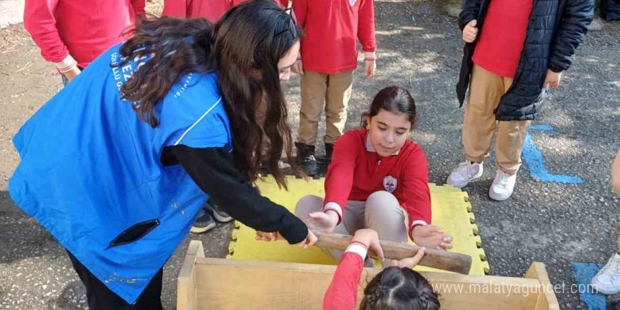 Geleneksel çocuk oyunları etkinliği başladı