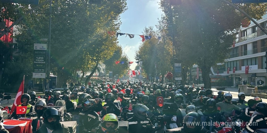 Gelenekselleşen Vigo 29 Ekim Korteji’ne yoğun ilgi