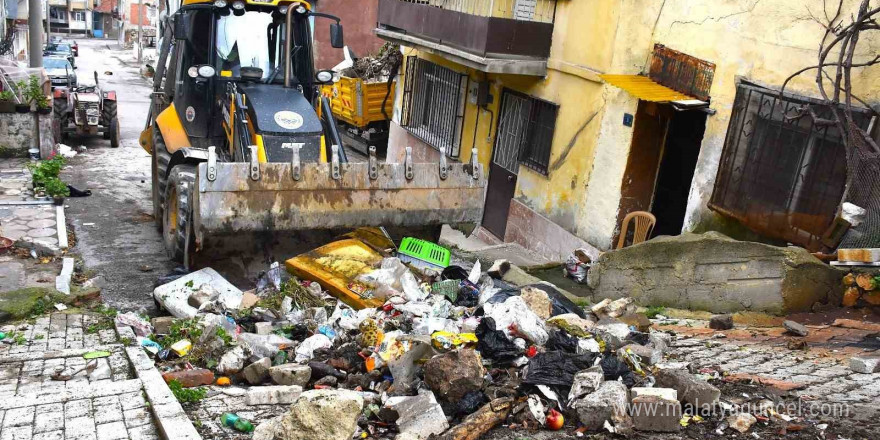 Gemlik dip bucak temizleniyor